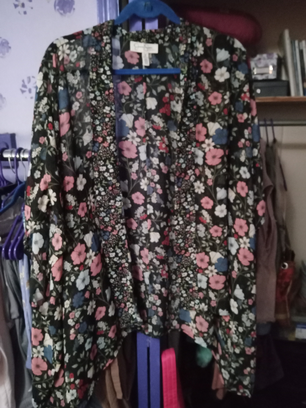 Jessica Simpson Black Floral Maternity Kimono
